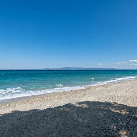 Amalthia & αthena Beachfront Houses, #feelslikehome * Pefkochori