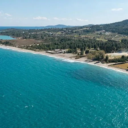 Amalthia & Αthena Beachfront Houses, Pefkohori #Feelslikehome Nyaraló *