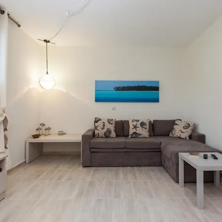 Nyaraló Amalthia & Αthena Beachfront Houses, Pefkohori #Feelslikehome *