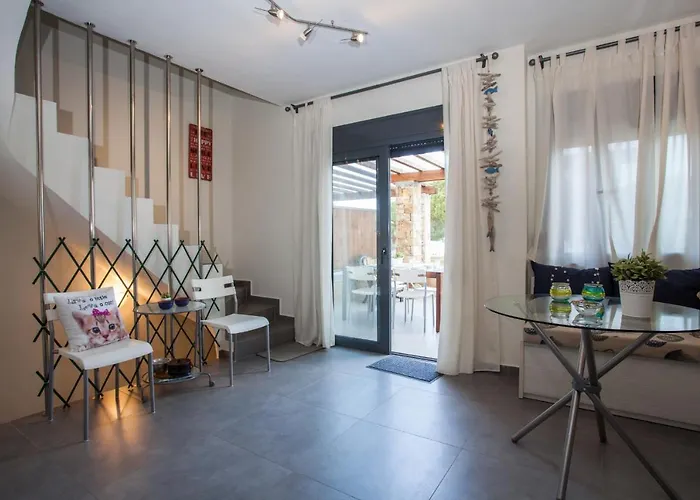 Prázdninový dům Amalthia & αthena Beachfront Houses, #feelslikehome *