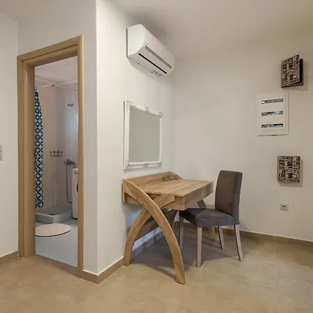 Amalthia & Αthena Beachfront Houses, Pefkohori #Feelslikehome