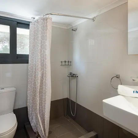 Amalthia & Αthena Beachfront Houses, Pefkohori #Feelslikehome Holiday home Pefkochori
