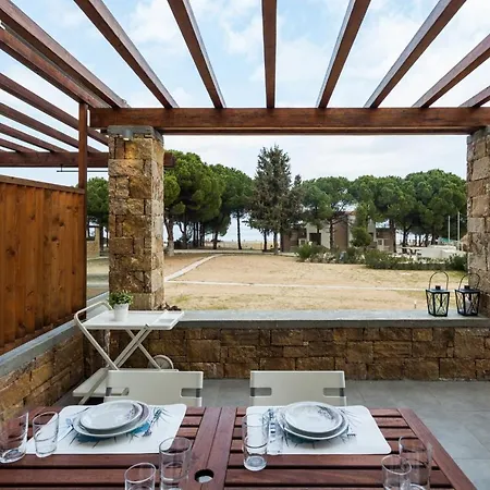 Holiday home Amalthia & Αthena Beachfront Houses, Pefkohori #Feelslikehome