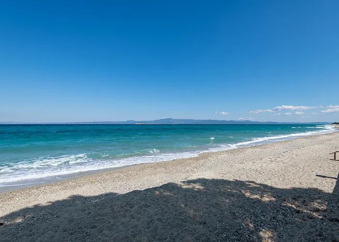 Amalthia & αthena Beachfront Houses, #feelslikehome * 페프코초리